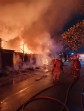 Tengah Malam, Kobaran Api Hanguskan Kios di Jalan Kuau Sukajadi Pekanbaru
