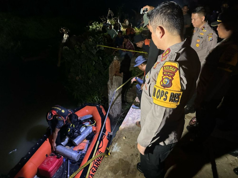 11 Masih Hilang Tenggelam, Sopir Terjebak di Kabin Pengemudi