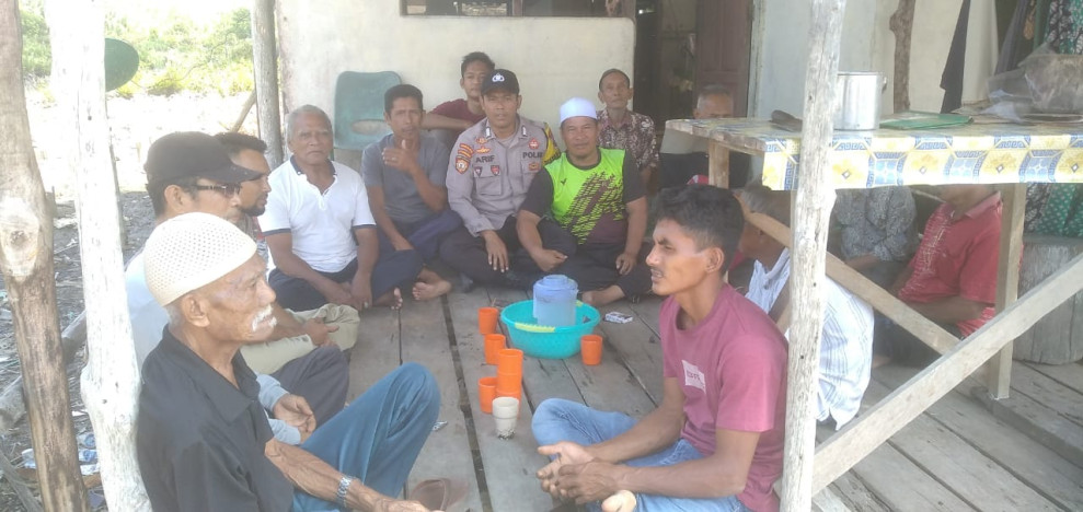 Bhabinkamtibmas Perigi Raja Rutin Ajak Warga Jaga Kamtibmas dan Sukseskan Pilkada Damai