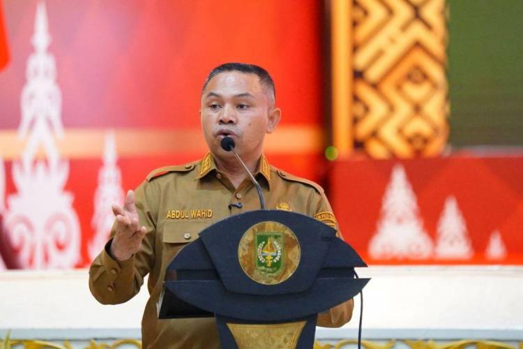 Seragam Gratis Riau Putih Abu-abu Cair Setelah APBD-P 2025