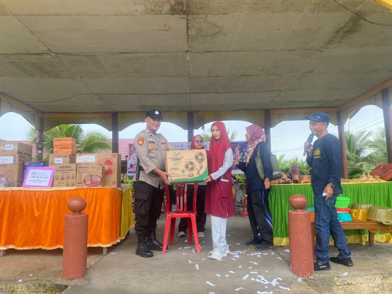 Polsek Kuindra Ikuti Lomba Jalan Santai HUT KORPRI,PGRI,HGN dan Kesehatan