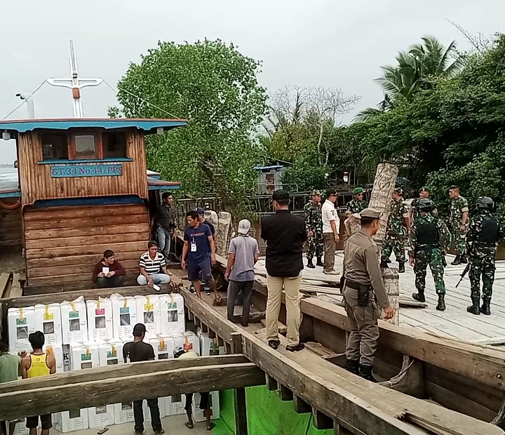 Dermaga Kodim 0314/Inhil Tonggak Pengawalan Distribusi Logistik Pemilu Hingga Ujung Daerah Perbatasan di Inhil