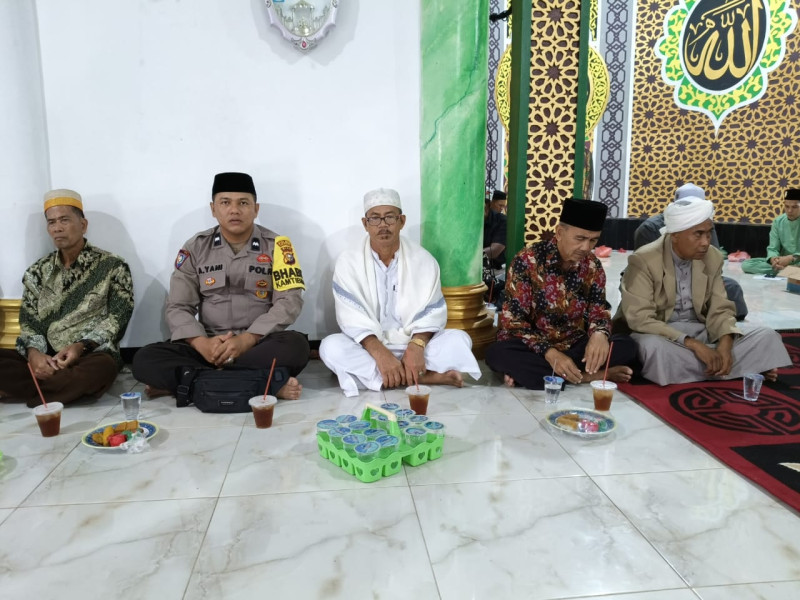 Hadiri Acara Maulid Nabi Muhammad SAW, Bhabinkamtibmas Sungai Bela Ajak Ciptakan Kamtibmas yang Kondusif