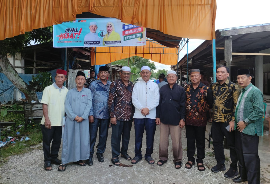 Diguyur Hujan, Warga Menilai Paslon Nomor Urut 4 Membawa Berkah
