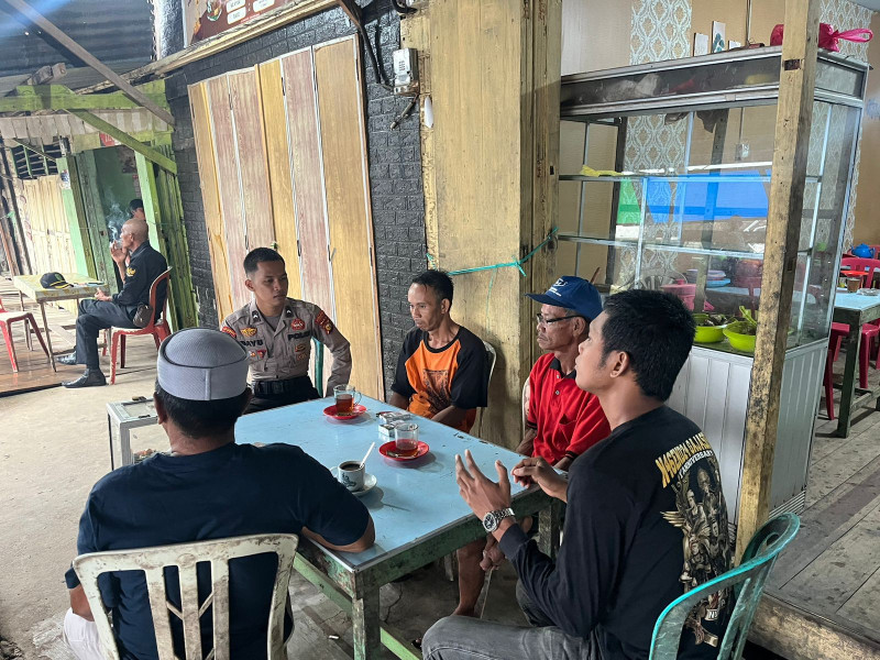 Personel Polsek Kuindra Giat Berikan Himbauan Kamtibmas dan Pilkada Damai