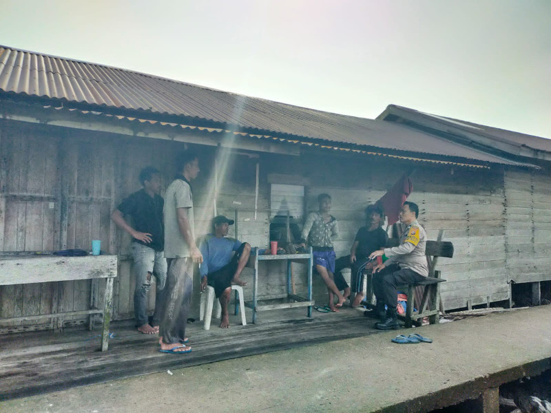 Bhabinkamtibmas Tanjung Lajau Jaka Warga Sukseskan Pemilu Damai