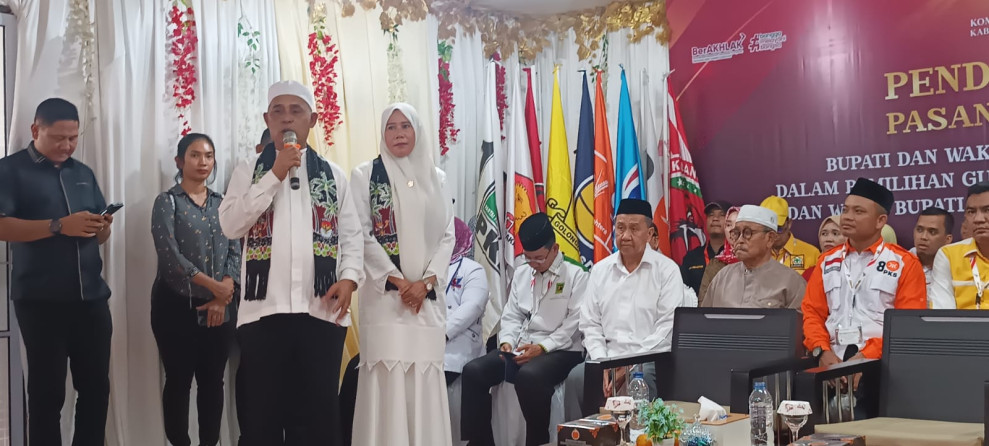 Rosman Malomo Ikut Antar Haji Herman-Yuliantini Daftar ke KPU Calon Bupati Inhil