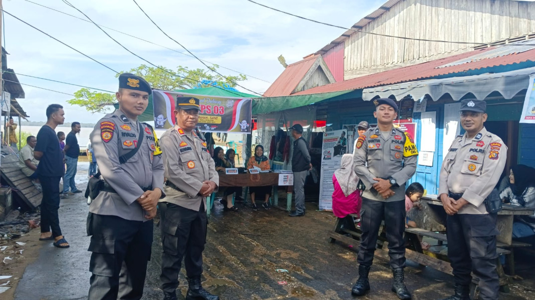Pastikan Pemilu Berjalan Aman, Kapolsek Kuindra Cek Pengamanan di TPS