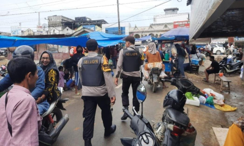 Polsek Ukui Pastikan Ketersediaan Sembako Aman Selama Ramadhan