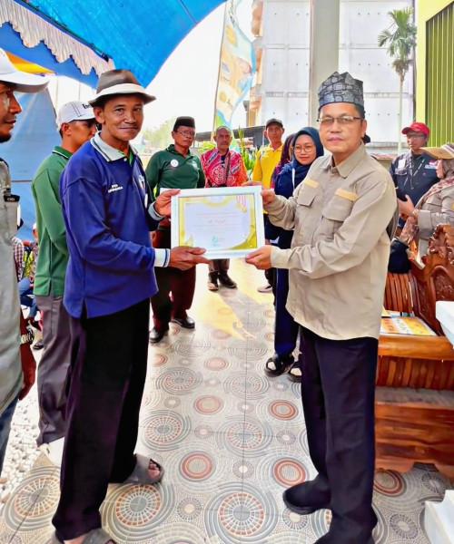 Kelola Lahan Pertanian Tanpa Bakar Lewat Program Udara Bersih Indonesia, Poktan Mekar Subur Inhil Panen Tonan Padi Varietas Unggulan
