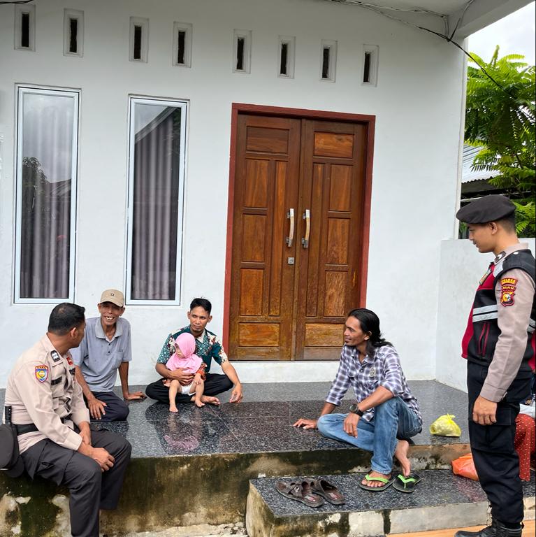 Cooling System, Personel Polsek Kuindra Giat Kunjungi Rumah Warga Berikan Himbauan Kamtibmas