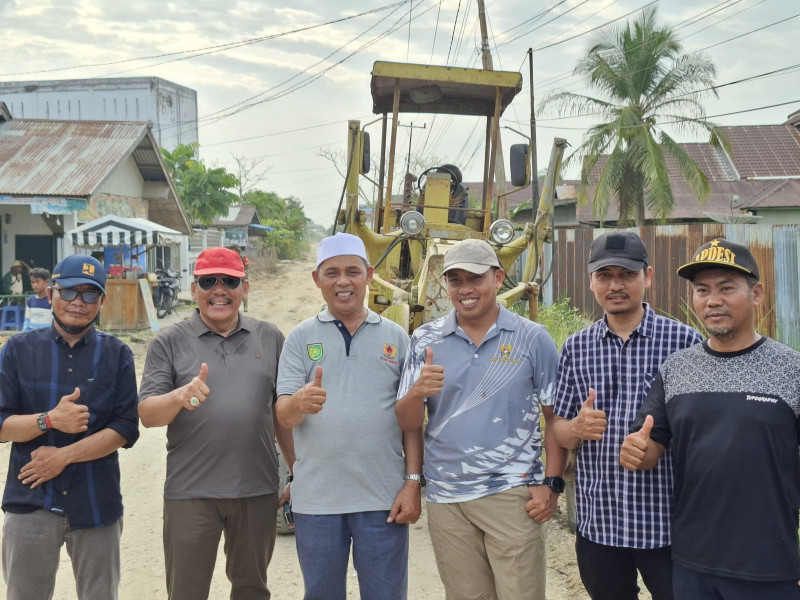 Bangun Negeri, Kodim 0314/Inhil Karya Bakti Perbaiki Jalan Suhada 2 Tembilahan Hulu