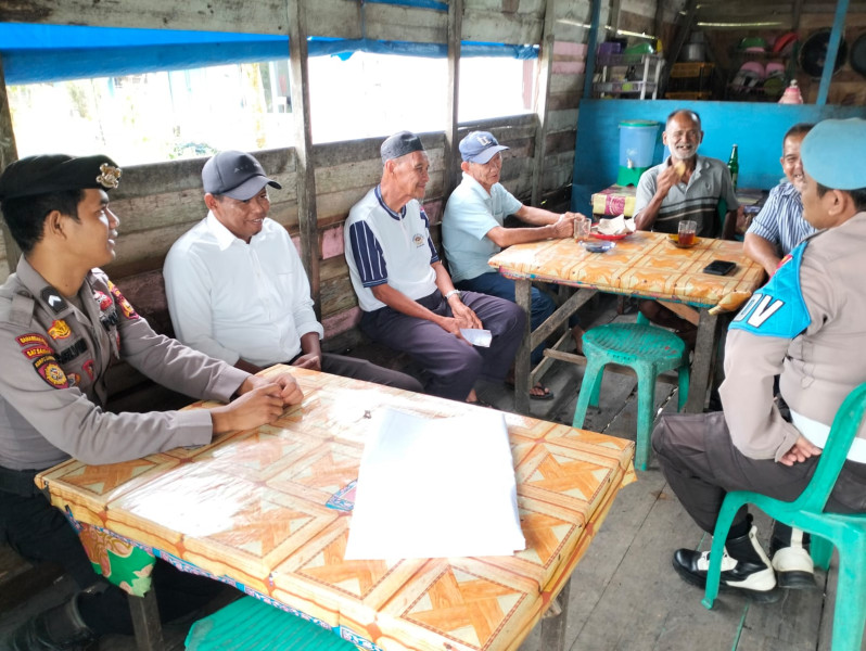 Tak Kenal Lelah, Personel Polsek Kuindra Terus Sampaikan Himbauan Kamtibmas dan Pilkada Damai