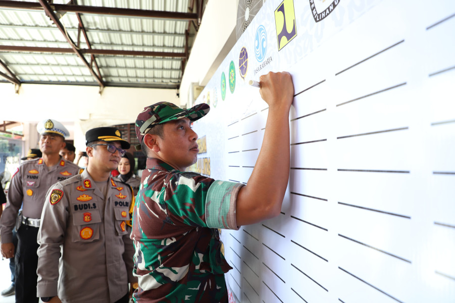 Dandim 0314/Inhil Hadiri Deklarasi Tertib Berlalu Lintas Wujudkan Pemilu Damai yang Berkeselamatan